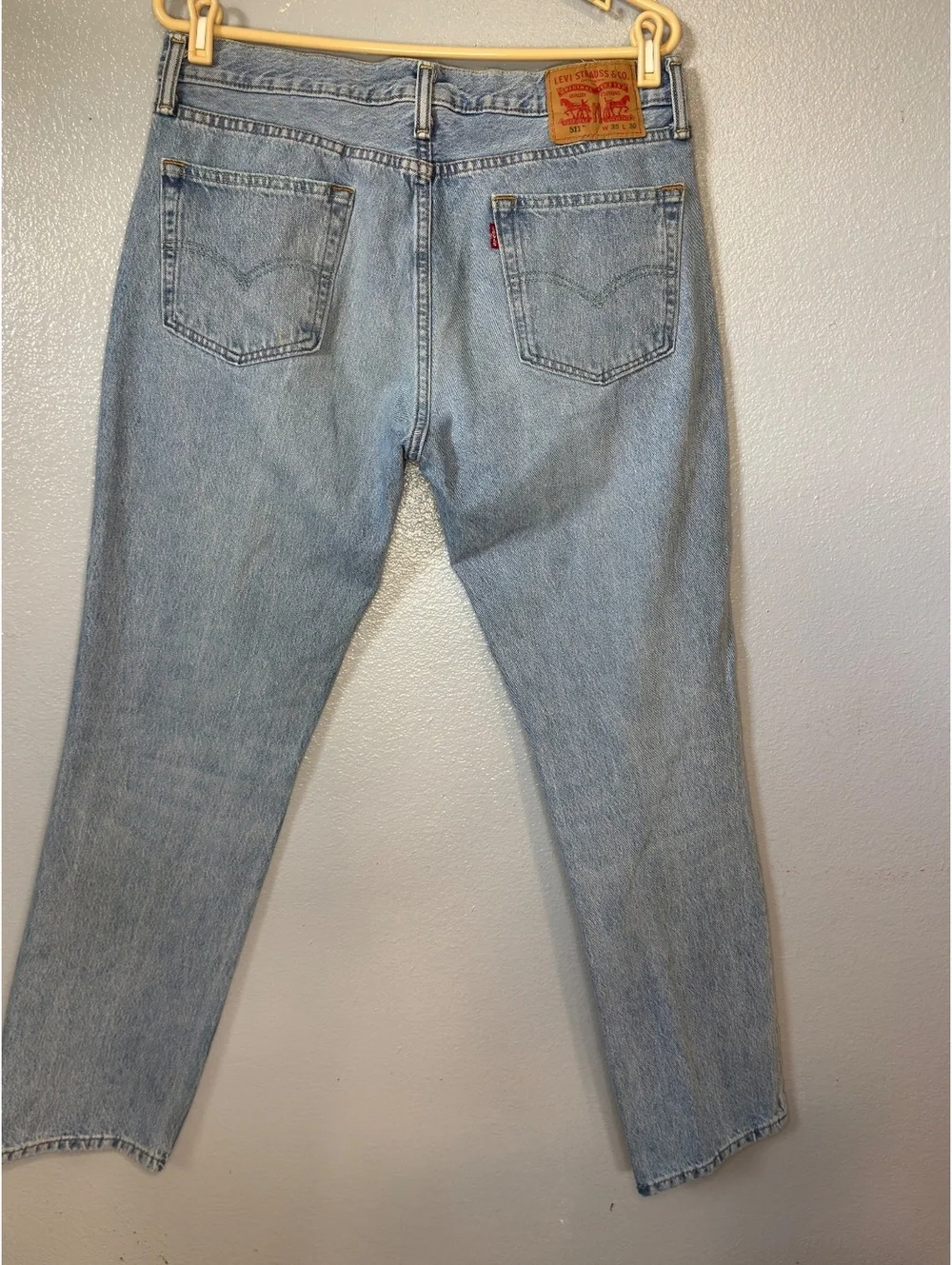 Levi’s 511 Men’s Jeans 35x30 Light Wash Slim Fit Denim Red Tab Straight Leg